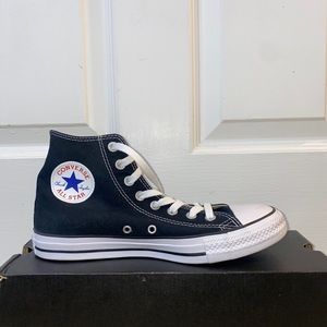 Chuck Taylor All Star - high top  (size:9)